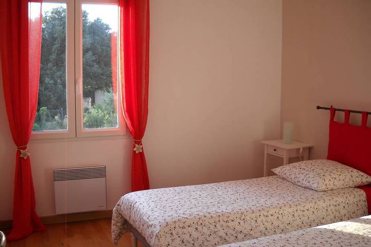 Location de vacances pour 6 personnes, avec jardin, animaux acceptés dans Le Gardon A Collias Collias - 2