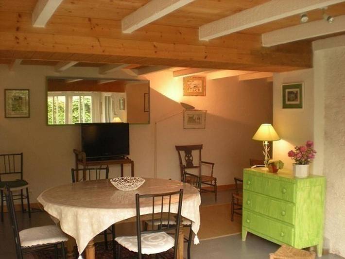 Location de vacances pour 6 personnes, avec jardin à Bonnes - 3