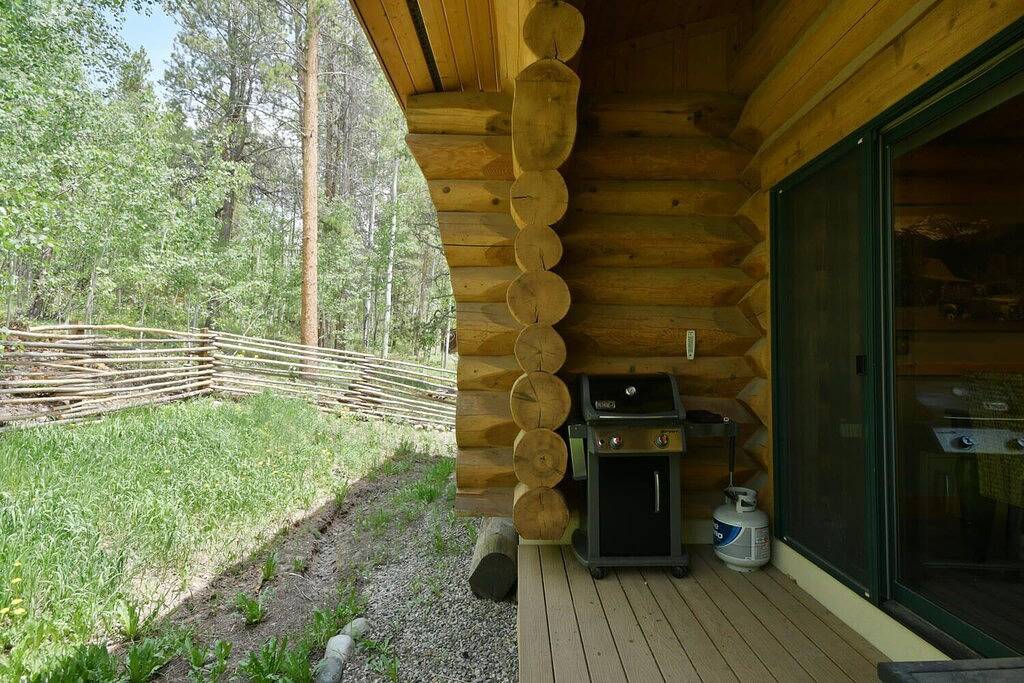 Mountain View Log Home I Hot Tub I Arcades I Great Views I Sauna I Discounted Attractions in Fraser, Arapaho and Roosevelt National Forests