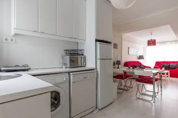 Vacation Rental for 6 Guests in Málaga Central District, Malaga, Picture 2