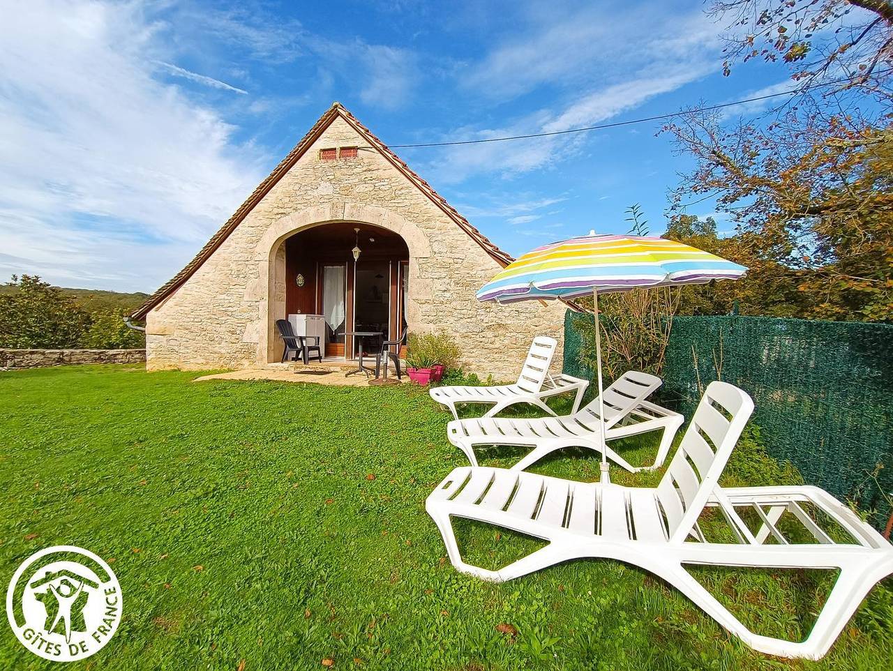 Gîte für 6 Personen mit Pool in Gramat, Regionaler Naturpark Causses du Quercy