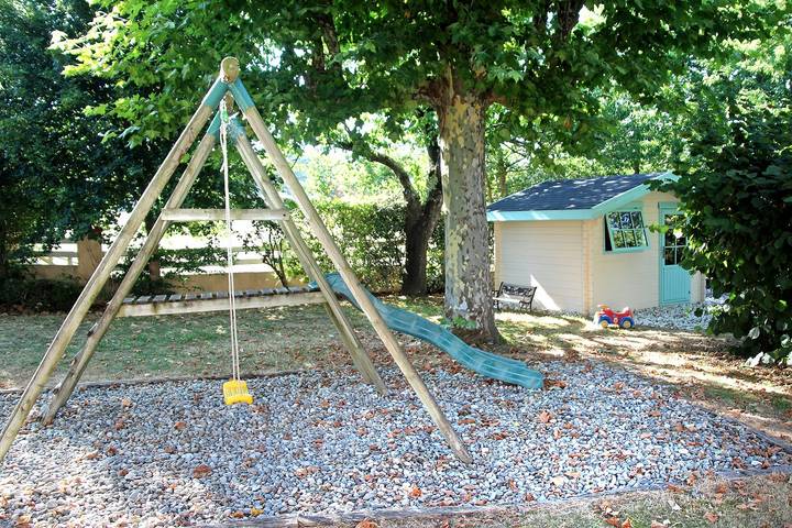 Gîte pour 15 personnes, avec terrasse et jardin ainsi que jacuzzi et piscine à Saverdun - 4