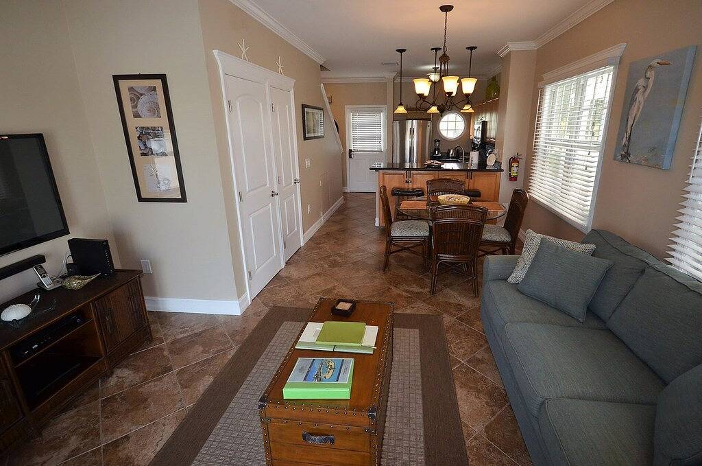 Ganze Wohnung, Dörfer in der Hawks Cay Villa mit Spa in Duck Key, Monroe County