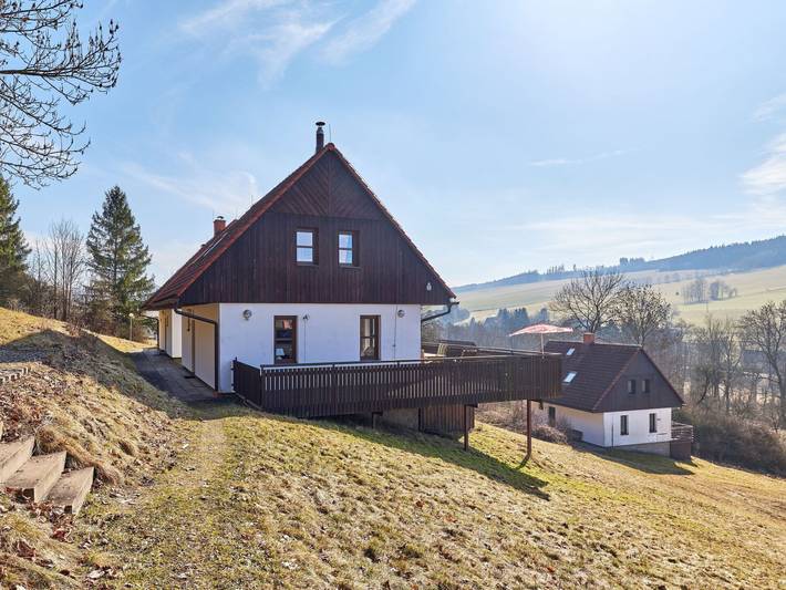Ferienhaus für 6 Personen, mit Garten und Pool