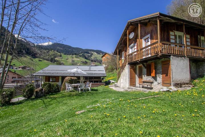 Gîte pour 6 personnes, avec jardin, animaux acceptés dans Arêches