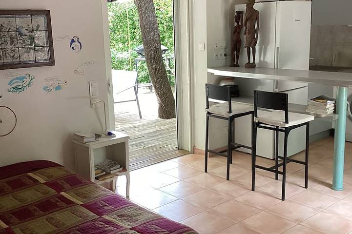 Apartamento entero, Studio Avec Terrasse et Pergola Dans Propriété Calme et Sécurisée in Cogolin, Costa mediterránea (Francia)