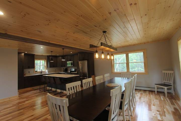 Chalet pour 14 personnes, avec jacuzzi et terrasse