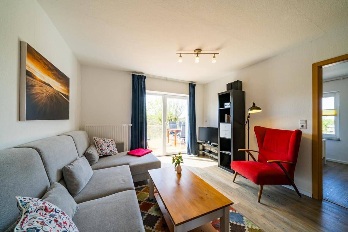 Ganze Wohnung, Ferienwohnung Möwe" mit privater Terrasse und Wi-Fi in Borkum