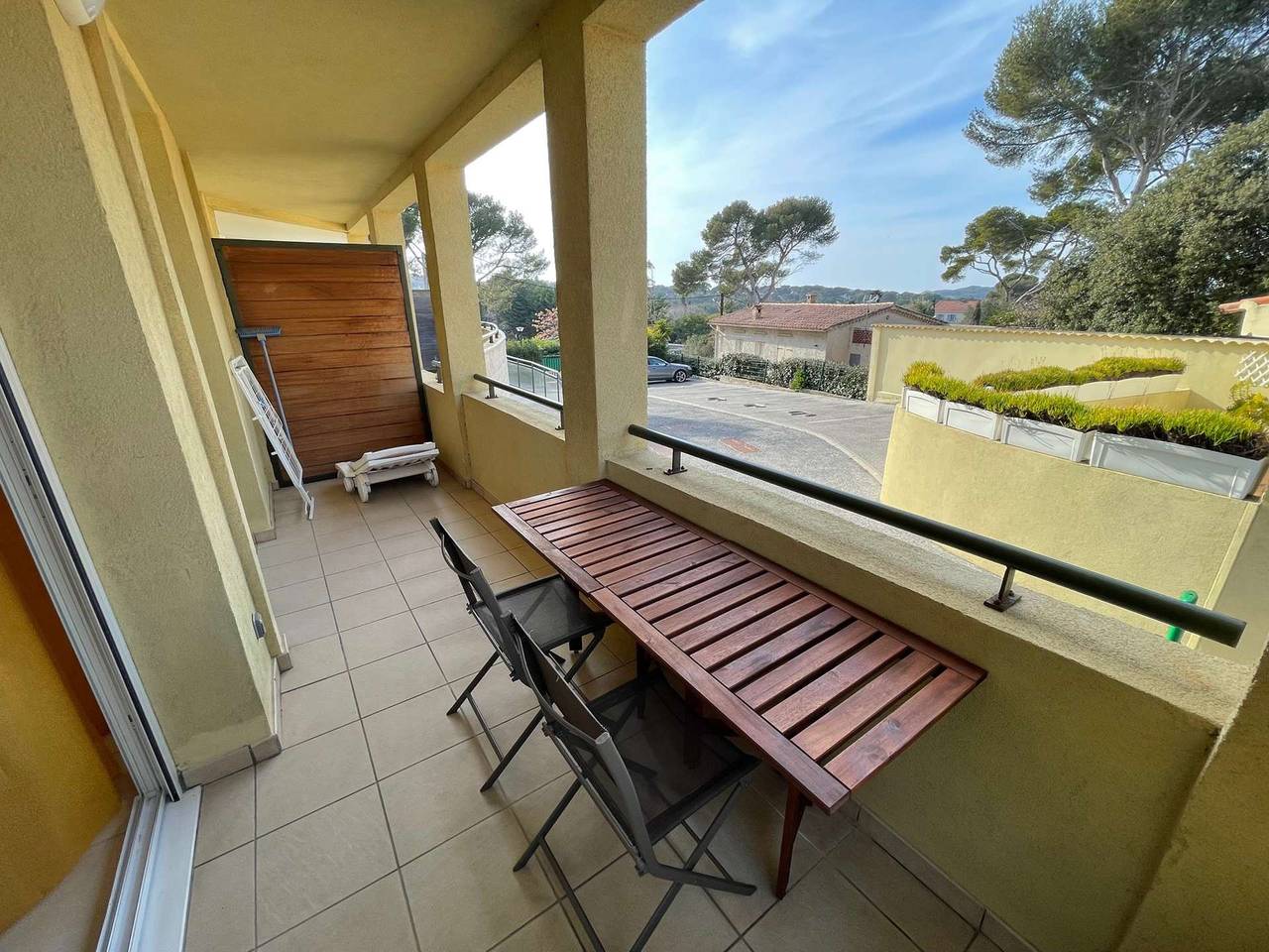 Estudio entero, Alquiler vacacional en Six-fours con piscina y parking privado ya 800m de la playa in Six-Fours-les-Plages, Region de Toulon