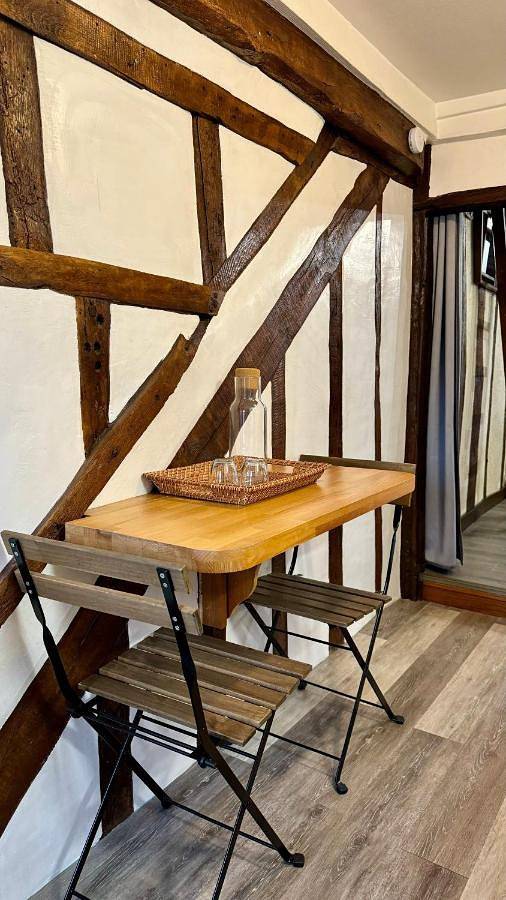 Appartement entier, Appartements de caractère - Cœur de ville in Pont-Audemer, Région de Bernay
