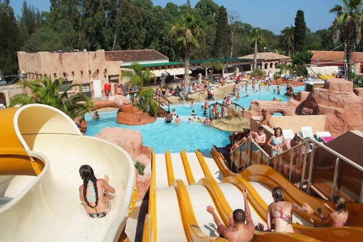 Ferienhaus für 4 Personen, mit Terrasse und Garten sowie Pool und Sauna in Hyeres