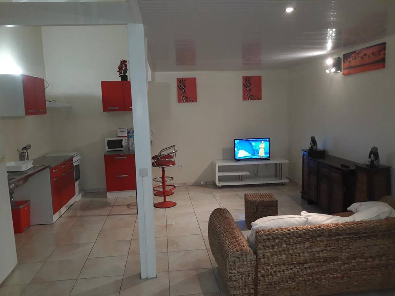 Apartamento entero, Apartamento espacioso con piscina en Le Gosier - 90 m² - Jacuzzi in Cocoyer, Le Gosier