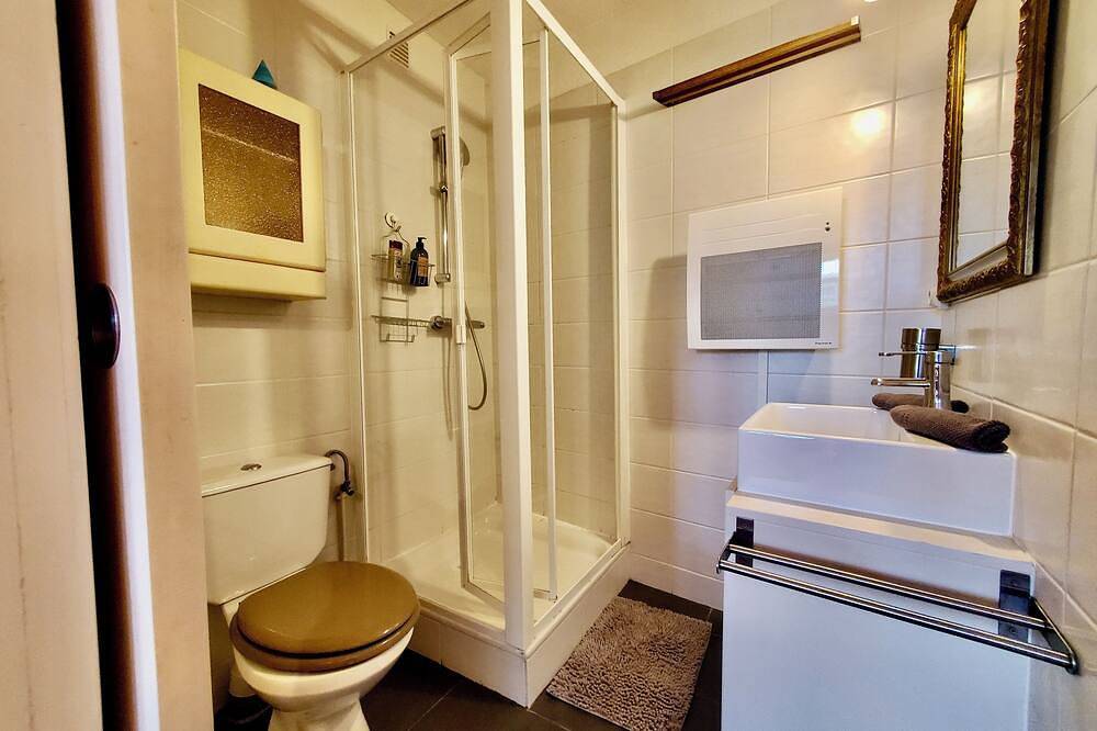 Appartement entier, Gîte du coeur à côté de la Cathédrale. Aussi sur projet-z.com ;) in Strasbourg, Région de Strasbourg