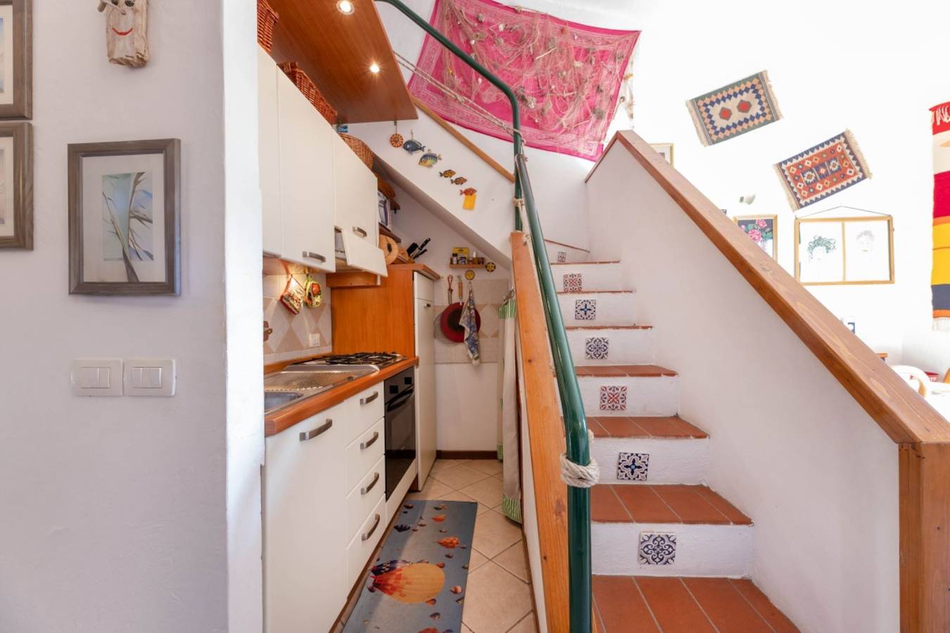 Ganze Ferienwohnung, Ferienwohnung für 4 Personen mit Terrasse in Cala di Mola, Naregno