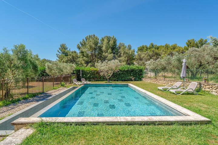 Location de vacances pour 6 personnes, avec jardin, animaux acceptés à Les Baux-de-Provence - 2