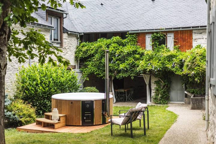 Location de vacances pour 6 personnes, avec Jacuzzi et Terrasse ainsi que Jardin et Vue à Bourisp - 2