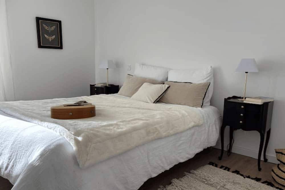 Appartement entier, Bâtisse ancienne avec piscine chauffée in Murato, Région de Calvi