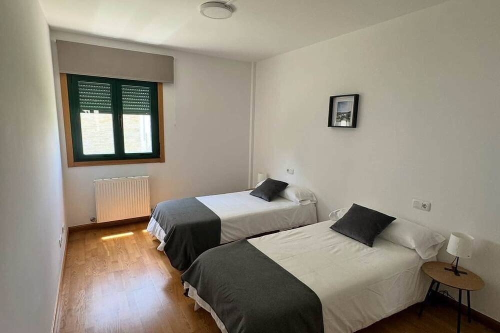 Portohome 2 | Entire house ideal for groups on the Camino de Santiago! in Portomarín, Reserva da Biosfera Ribeira Sacra e Serras do Oribio e Courel