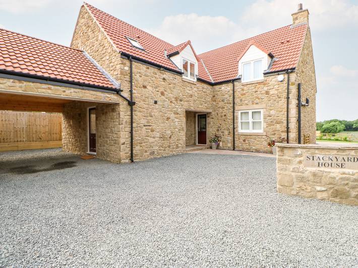 Log cabin for 10 people, with Garden in County Durham