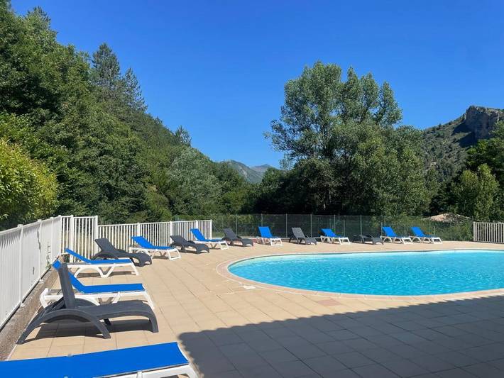 Location de vacances pour 4 personnes, avec Balcon et Terrasse ainsi que Jardin et Piscine dans Thermes de Digne les Bains - 2