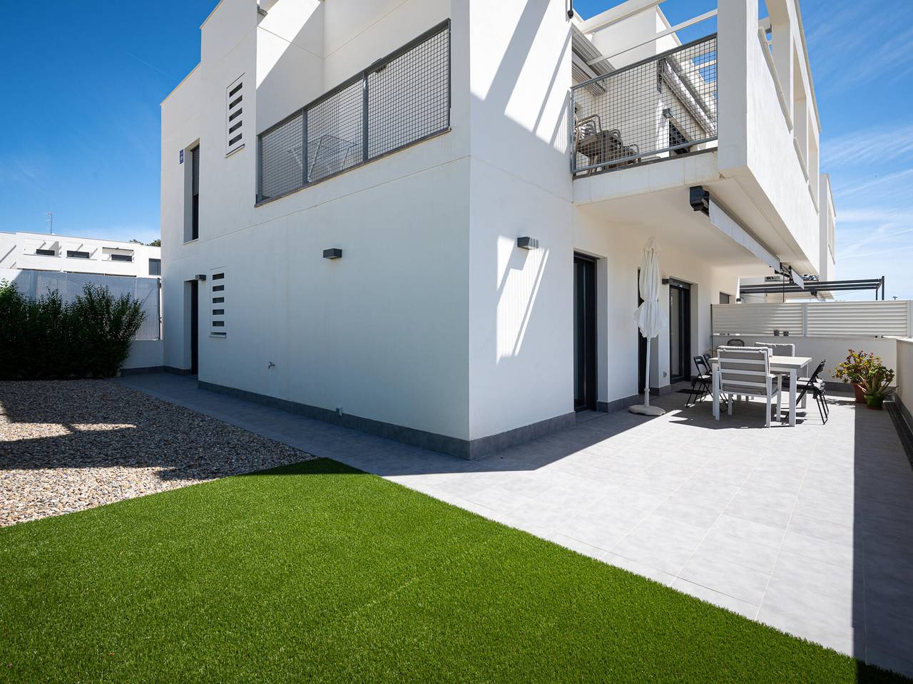 Apartamento entero, Apartamento moderno con A/A, piscina y parking a 190m de la playa Cala Canyadell in Altafulla, Costa Dorada