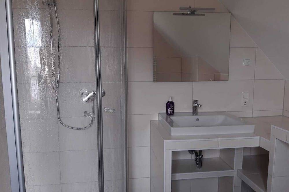 Ganze Wohnung, Urlaub auf dem Bauernhof - Mecklenburgische Seenplatte in Rogeez, Fünfseen