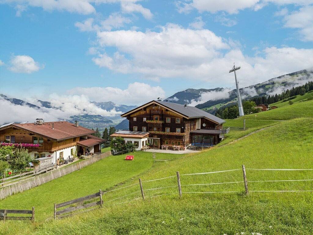 Ferienhaus in Rohrberg mit Schwimmbecken in Rohrberg, Bezirk Schwaz