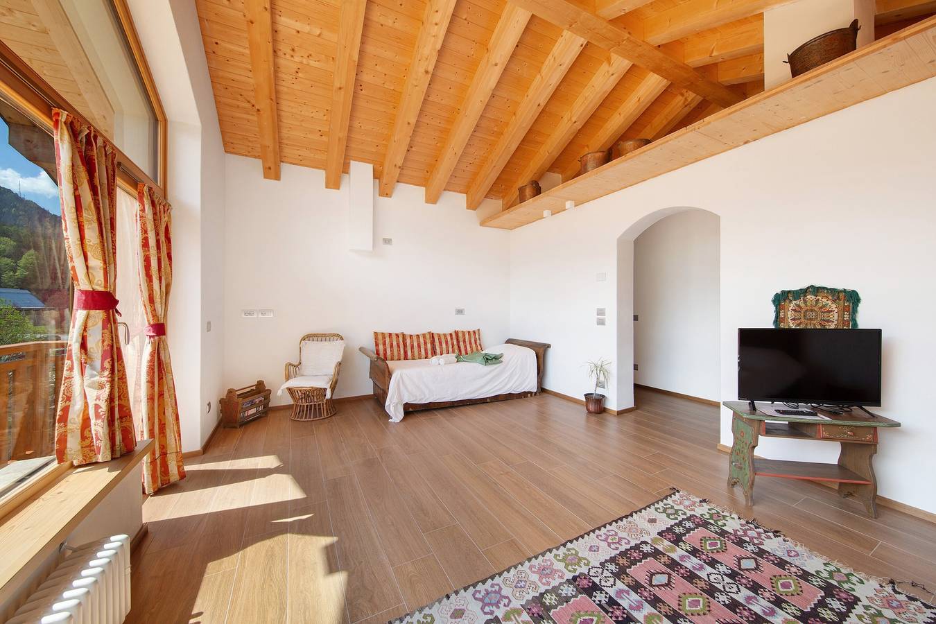 Habitación '5- Affittacamere Nene Mansarda' con vistas a las montañas, terraza compartida y Wi-Fi in Pieve di Cadore, Dolomitas Orientales