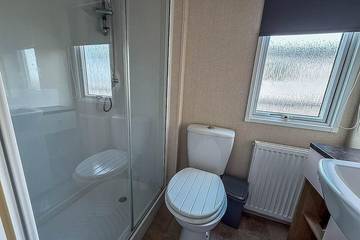 Glamping for 6 People in Waveney District, Suffolk, Photo 3