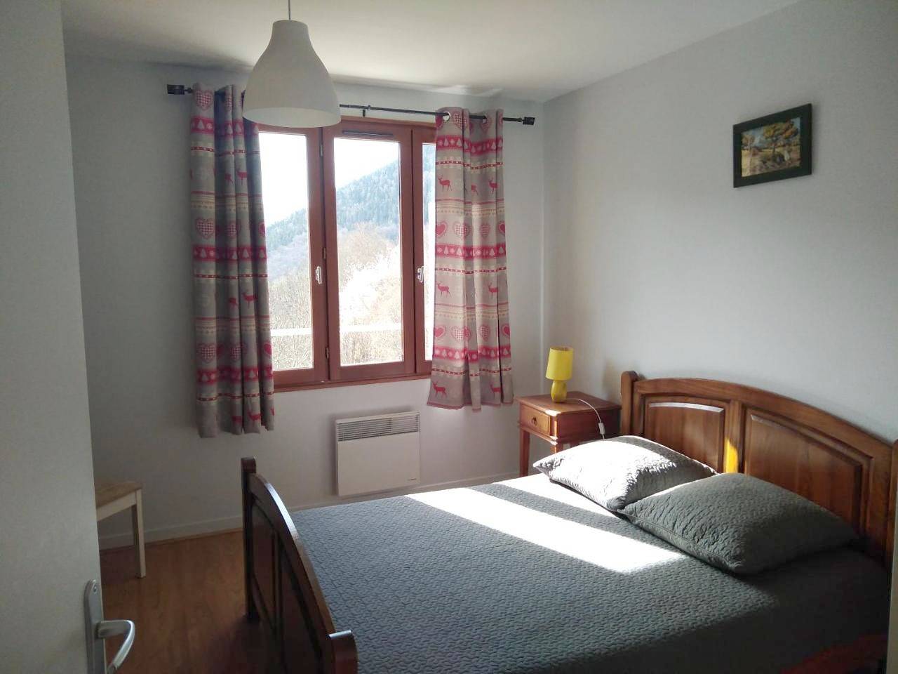 Appartement entier, Apartment with Terrace in Bordères-Louron, Pyrénées