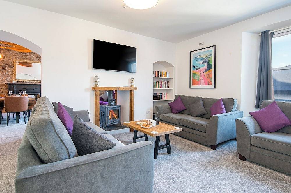 Cottage for 16 People in Fishguard, Pembrokeshire