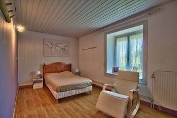 Maison De Vacances pour 12 Personnes dans Molain, Jura, Photo 2