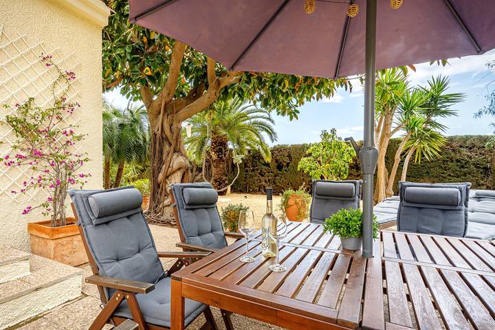 Chalet para 4 personas, con terraza además de jardín y piscina en Provincia de Alicante - 2