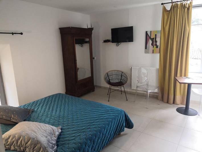 Chambre d’hôte pour 2 personnes, avec terrasse et vue, animaux acceptés à Vogüé - 2