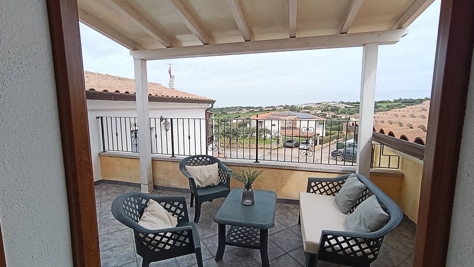 Pavoncella Gialla - 900m from the Beach in Porto Ainu, Budoni