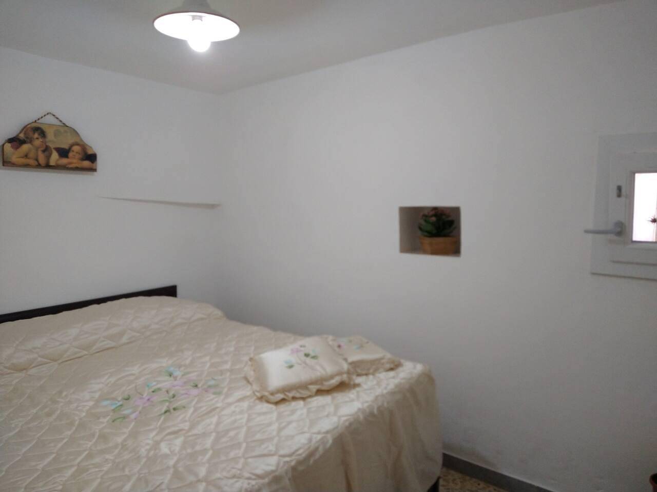 Villa - Sleeps 8 - Patio - Garden - Parking in Martina Franca, Provincia di Taranto