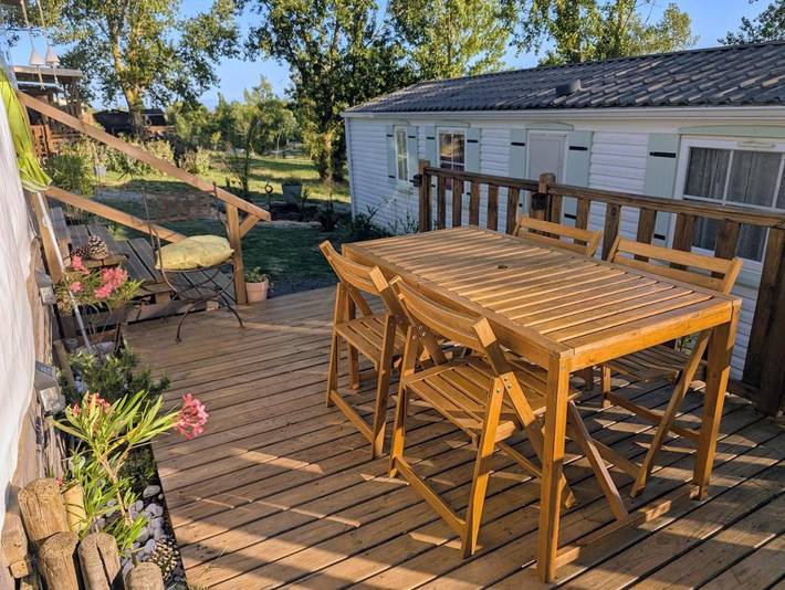 Camping pour 8 personnes, avec vue ainsi que piscine et jardin près du Canal du Midi - 2