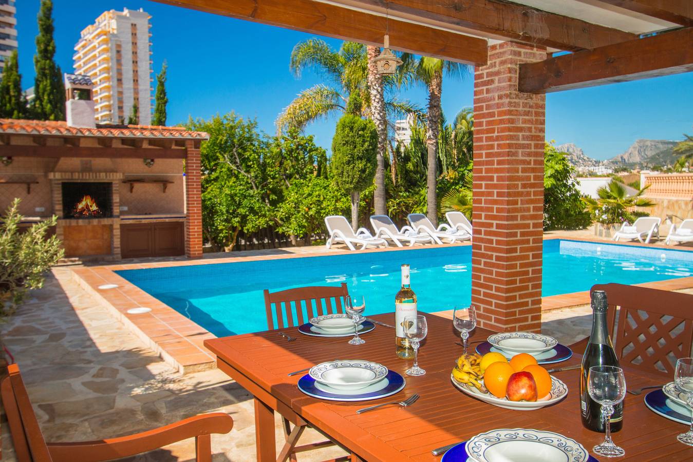 Villa Cintya - Plusholidays in Calpe, Costa Blanca
