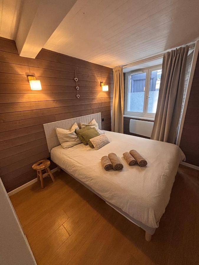 Gîte pour 2 personnes, avec Jacuzzi dans Thermes Le Modele Le Teich - 2