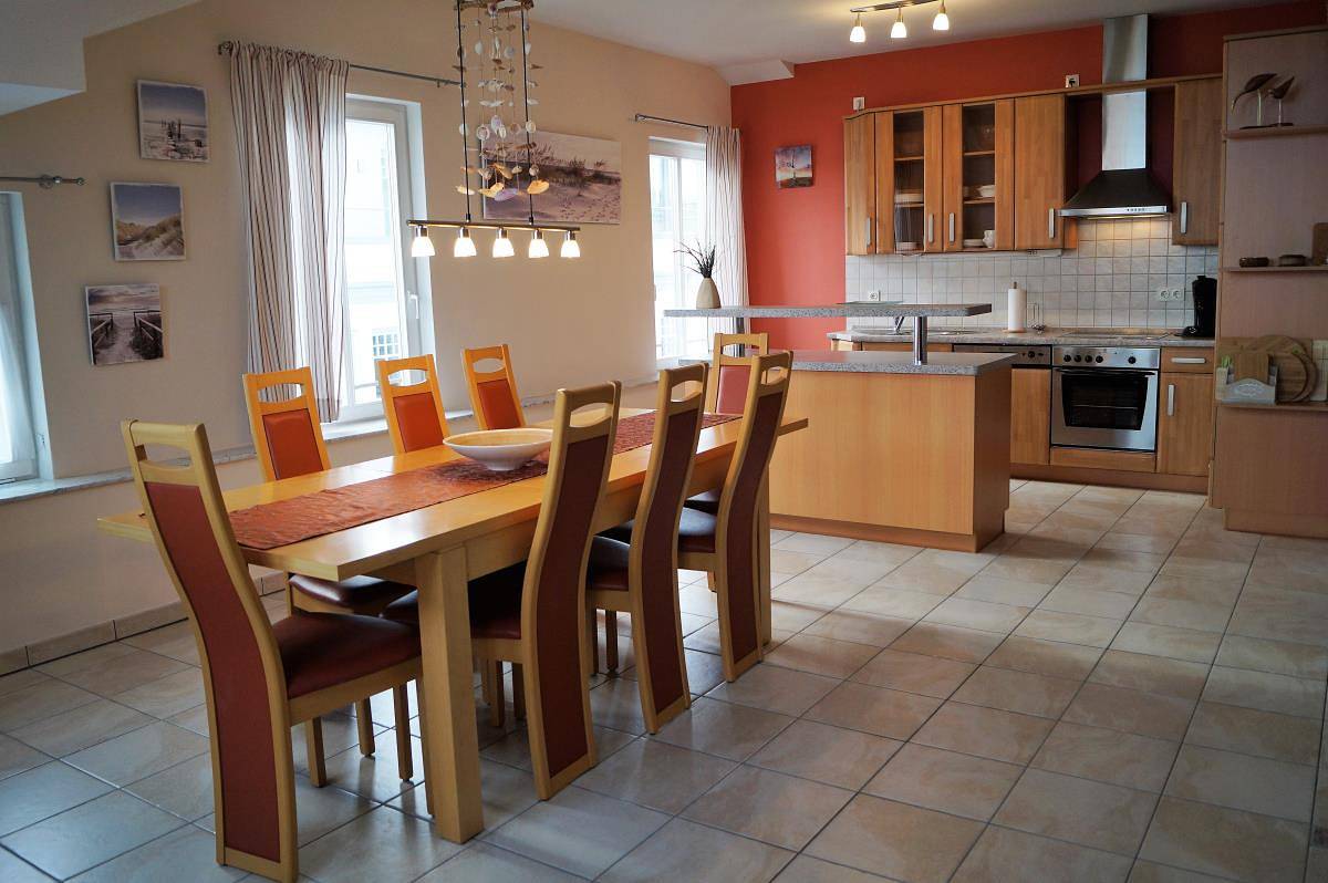 Ganze Ferienwohnung, Luxus-Fewo mit 2 Slz, 2 Bädern und Meerblick in Drei Kaiserbäder, Heringsdorf