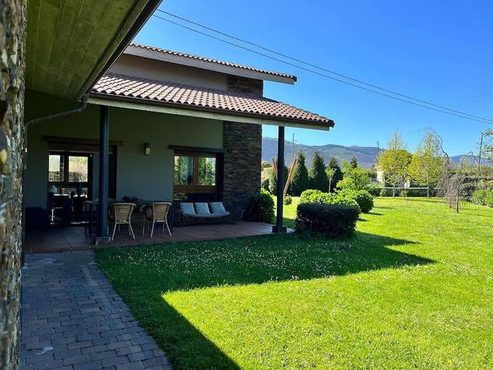 Casa rural para 10 personas, con Balcón y Terraza además de Jardín y Vistas en Cudillero - 3