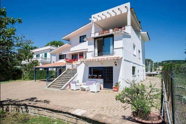 Appartamento intero, Two-Bedroom Apartment with Lake View in Trevignano Romano, Lago di Bracciano