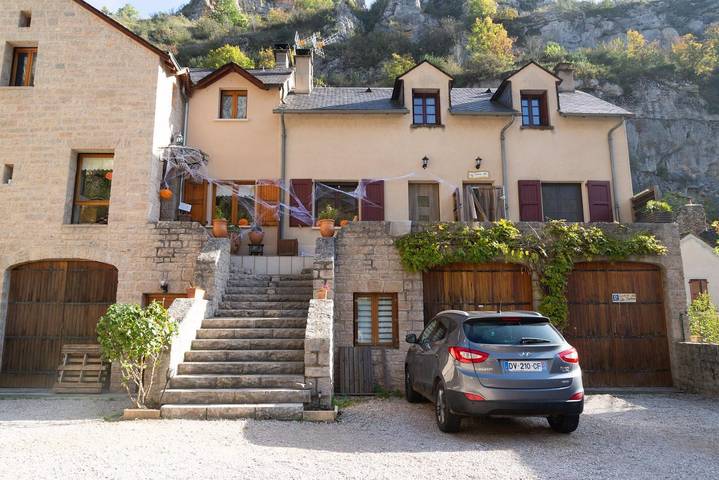 Gîte pour 4 personnes, avec jardin et vue, animaux acceptés - 1