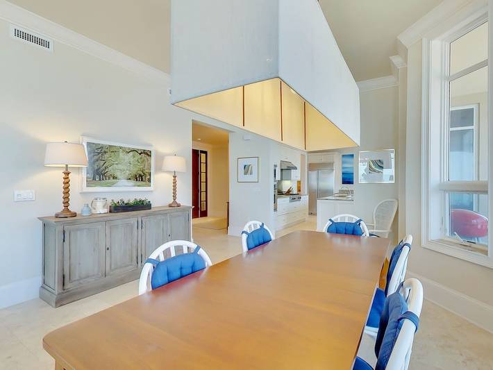 Vacation rental for 8 people, with balcony and pool in Fernandina Beach
