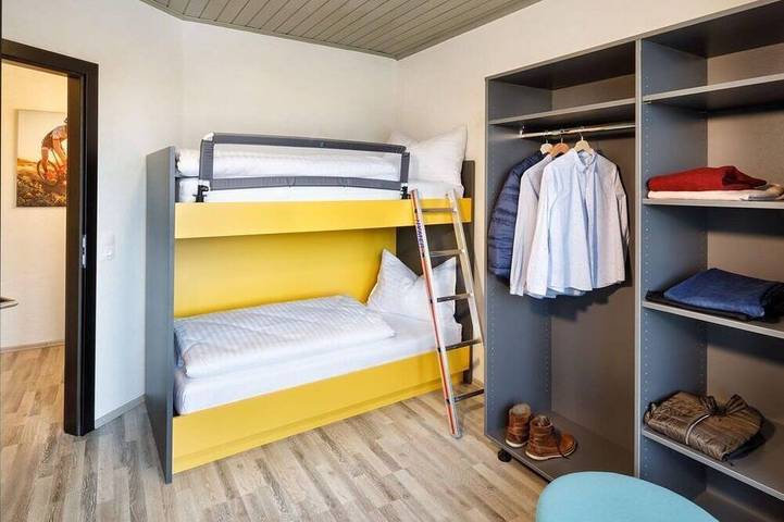 Familienzimmer, Sommer - Basekamp Mountain Budget Hotel in Hohe Tauern, Sankt Michael im Lungau