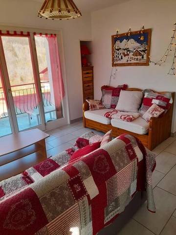 Gîte pour 9 personnes à Lélex