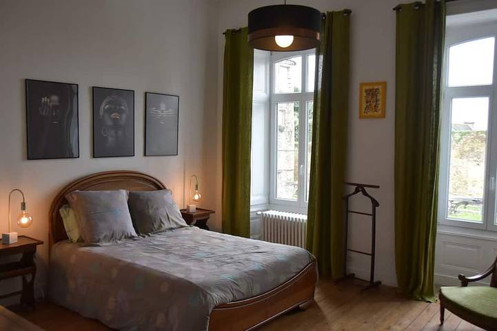 Location de vacances pour 14 personnes, avec jardin et jacuzzi, animaux acceptés à Pouancé - 3