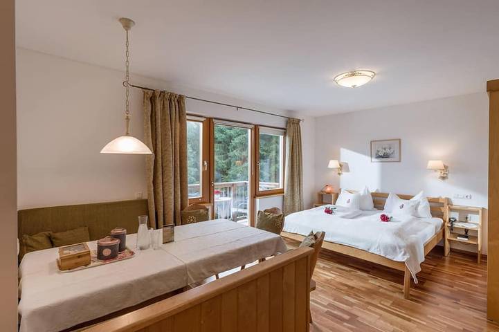 Ferienwohnung für 5 Personen, mit Terrasse und Garten sowie Sauna und Pool, mit Haustier in Oberndorf in Tirol - 3