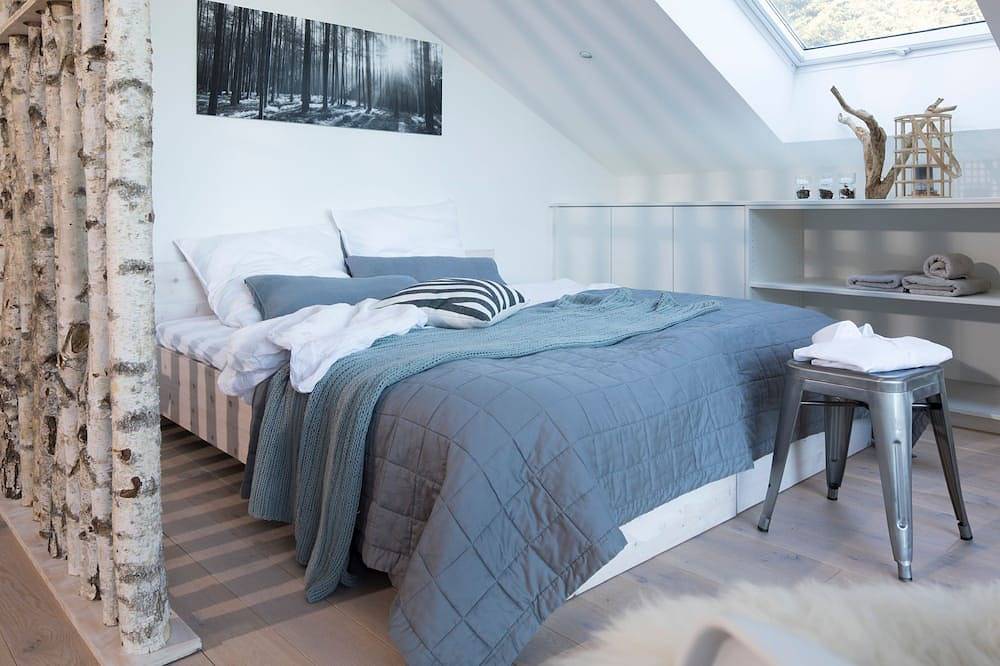 Ganze Wohnung, Ferienwohnung Dachgeschoss und Panoramaetage, ca. 180qm, 3 Schlafzimmer, max. 9 Personen in Alpirsbach, Kinzigtal