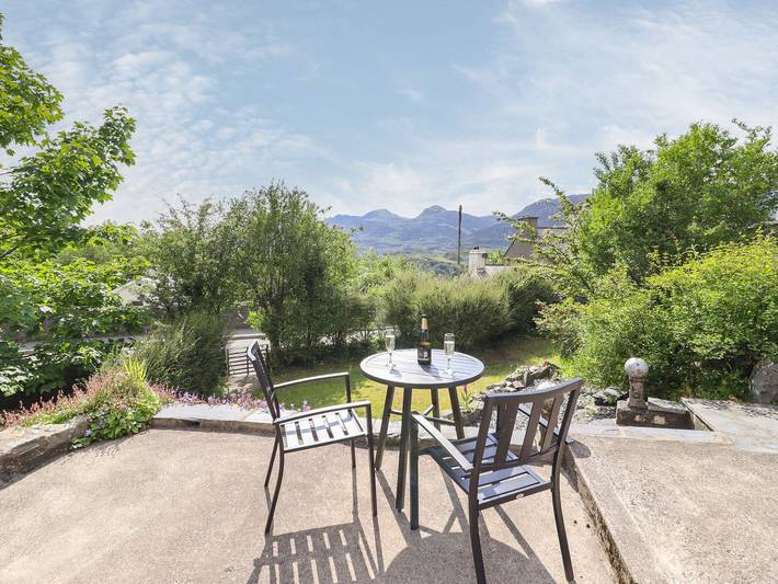 Gîte pour 3 personnes, avec jardin à Blaenau Ffestiniog - 2